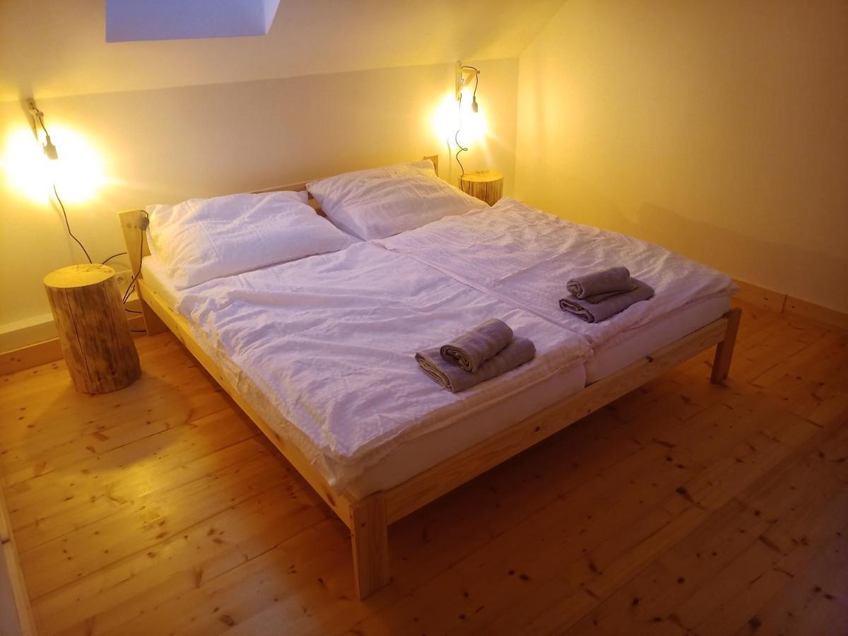 Wellness Srub U Holubu Villa Malsice Екстериор снимка