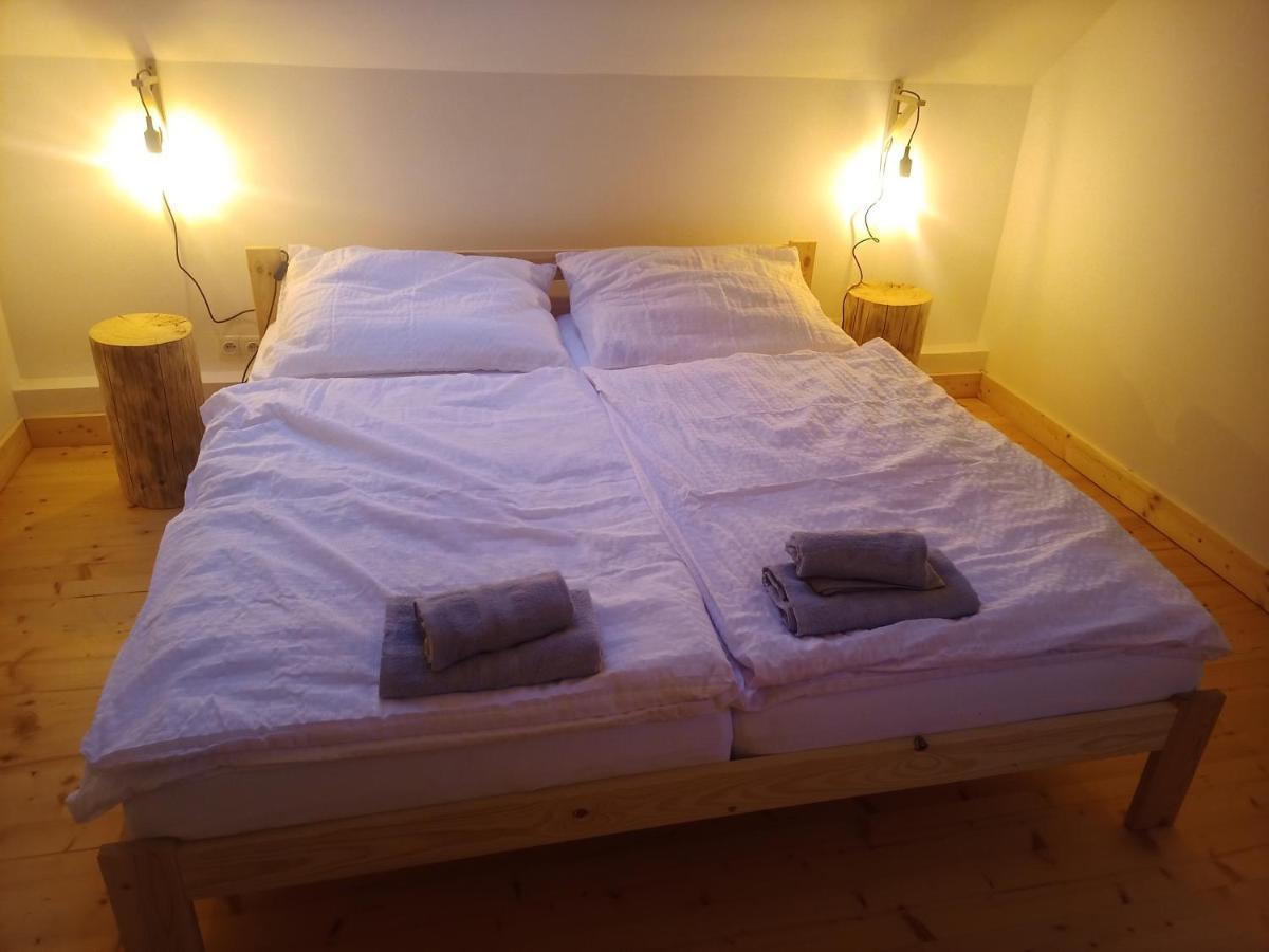 Wellness Srub U Holubu Villa Malsice Екстериор снимка