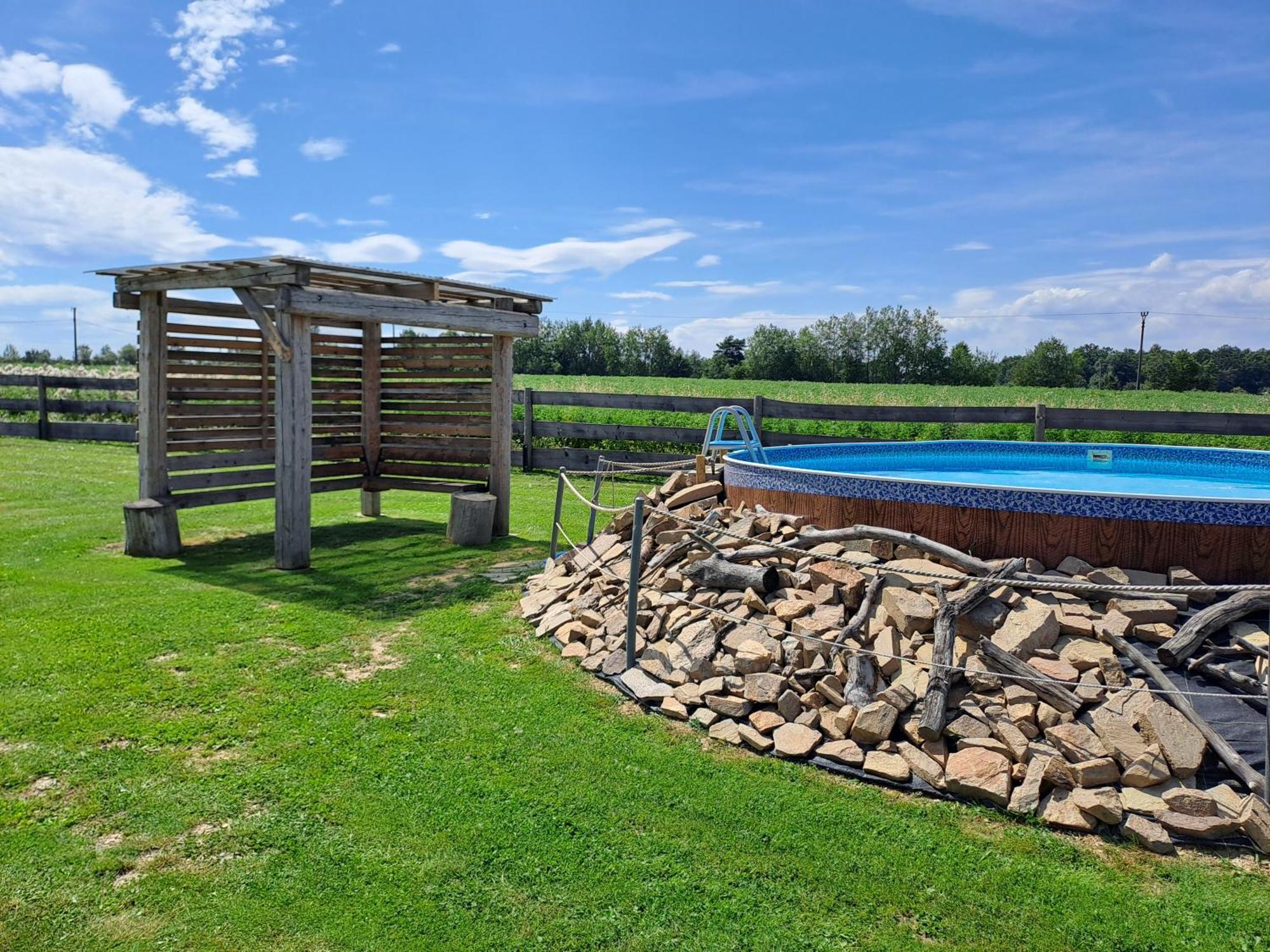 Wellness Srub U Holubu Villa Malsice Екстериор снимка
